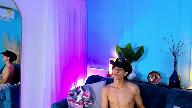 Snapshot of Cheys_Mast chatting on 03.15.26 Cheys Mast online show from 03.15.26