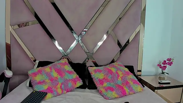 Snapshot of Jade_ht chatting on 04.16.26 Jade ht online show from 04.16.26