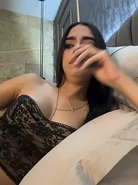 Maia antonelli online show from 04.03.26