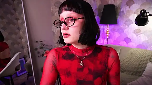 Velvet Lily online show from 03.31.26