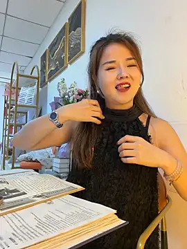 Xiaoxiao-y online show from 04.05.26