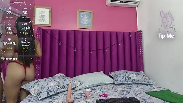 lindaa022 online show from 04.08.26