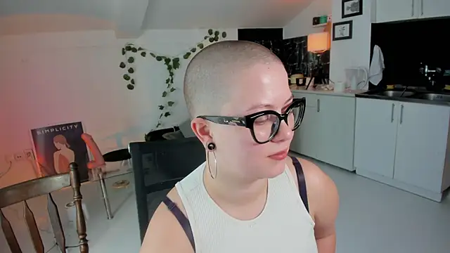 VexaVeylish online show from 04.07.26