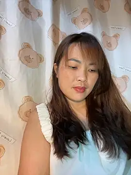 Snapshot of Milik-1022 chatting on 04.11.26 Milik-1022 online show from 04.11.26