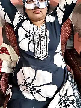 Snapshot of Gujju_bhabhi69 chatting on 04.10.26 Gujju bhabhi69 online show from 04.10.26