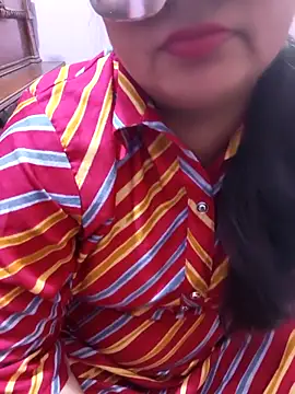 Snapshot of Gujju_bhabhi69 chatting on 04.11.26 Gujju bhabhi69 online show from 04.11.26