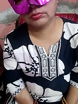 Snapshot of Gujju_bhabhi69 chatting on 04.15.26 Gujju bhabhi69 online show from 04.15.26