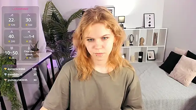 ElizabethVane online show from 04.15.26