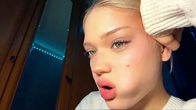 StacyChocopay online show from 03.23.26