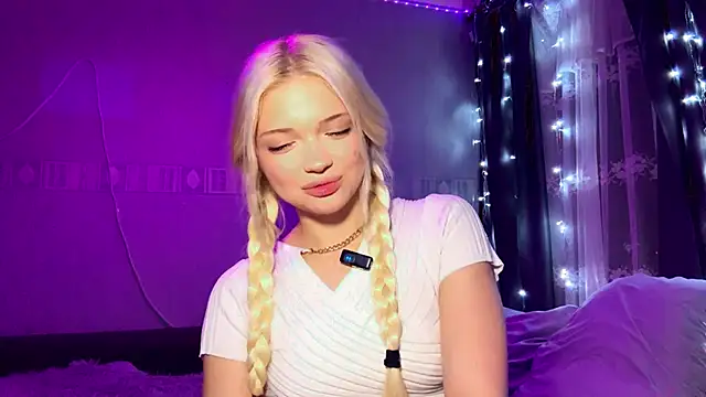 StacyChocopay online show from 04.13.26