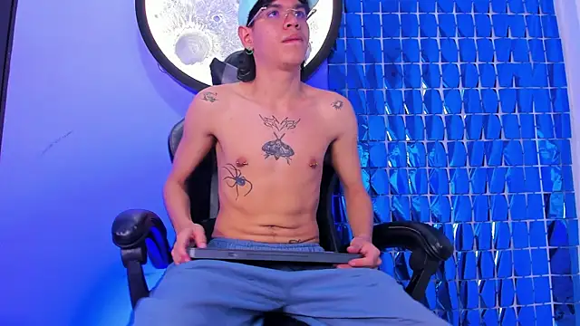 Bennet-Grayy online show from 04.07.26