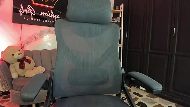 AlaskaFlowerss1  online show from 04.06.26