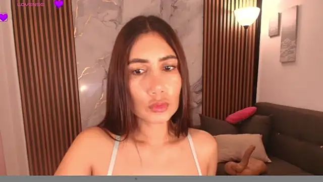 LucyBecker online show from 04.01.26