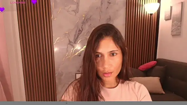 LucyBecker online show from 04.09.26