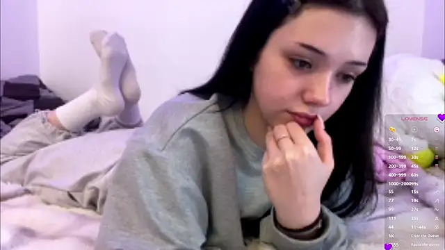 BeckyAurielle online show from 04.05.26