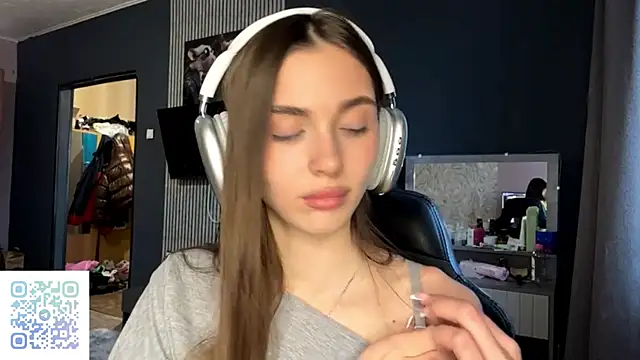 Veluxe online show from 03.26.26