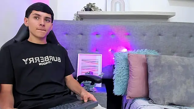 Andrew restrepoo online show from 03.26.26