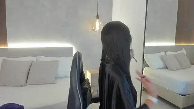 emma rousse5 online show from 03.20.26