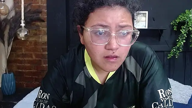 naughtycouplex  online show from 03.20.26