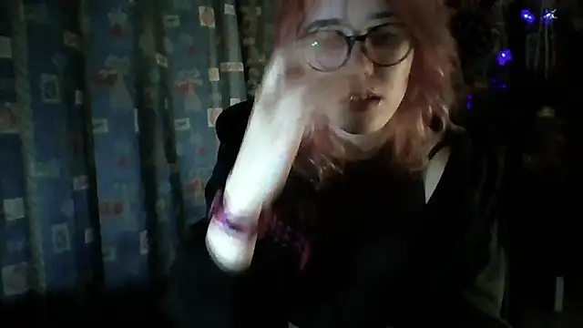 whiny emo boi online show from 04.04.26