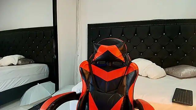 NohaDrake online show from 03.21.26