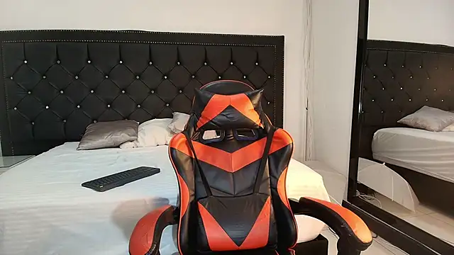 NohaDrake online show from 03.23.26