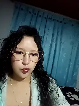 Snapshot of littlelion18 chatting on 04.15.26 littlelion18 online show from 04.15.26