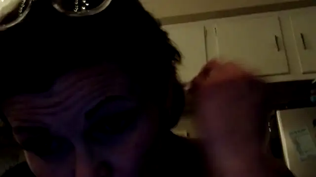 kitty-kitten82 online show from 04.06.26