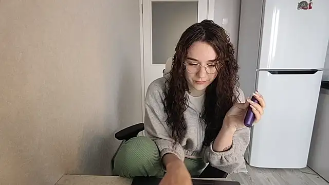 LaritaTocchio online show from 04.12.26