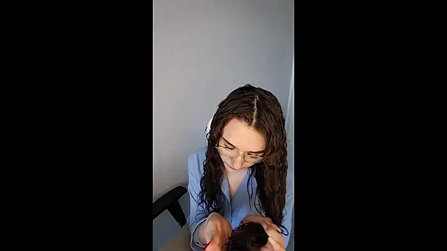 LaritaTocchio online show from 04.14.26