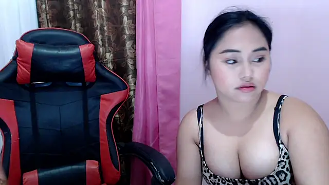 slut emerald22 online show from 04.06.26