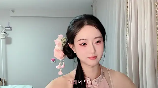 1X-yiyi online show from 04.06.26