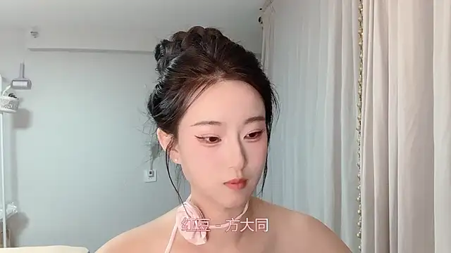 1X-yiyi online show from 04.18.26