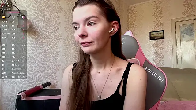 AnnWaddie online show from 03.25.26