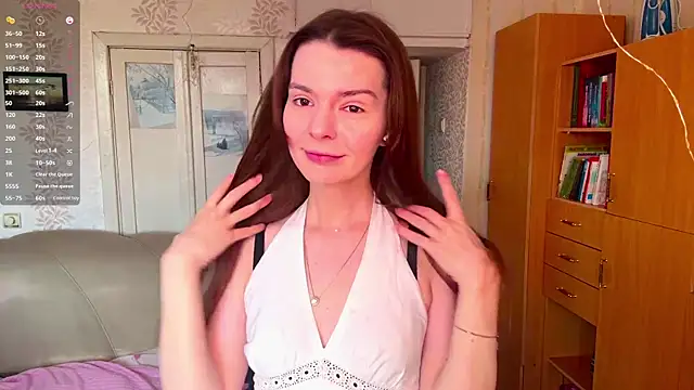 AnnWaddie online show from 04.16.26