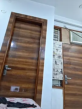 Pari lovers online show from 04.10.26