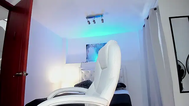 Vezzx online show from 03.21.26