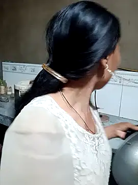 Leiley 98 online show from 04.10.26