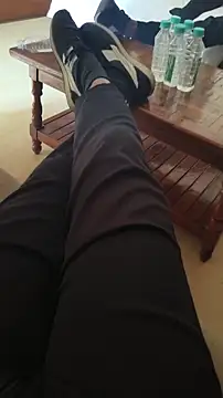 xyz 2giT online show from 04.08.26