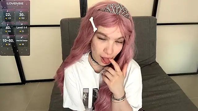 NerissaDeloria online show from 04.01.26