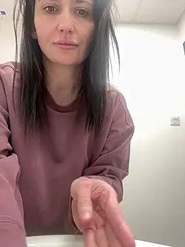 Siren  xxx online show from 04.02.26