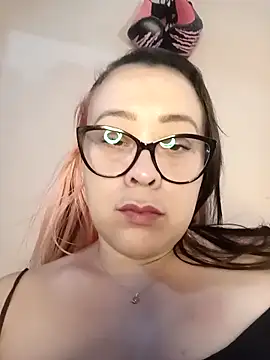 lua-bfly online show from 04.07.26