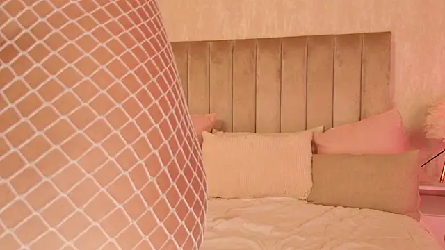 Liora Sol online show from 03.26.26