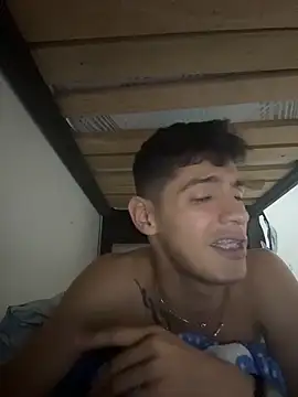 ElDurito25 online show from 04.17.26