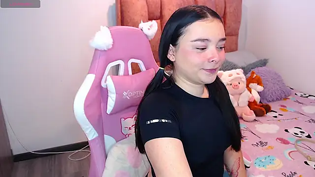 Snapshot of Nahia_Brm chatting on 04.06.26 Nahia Brm online show from 04.06.26