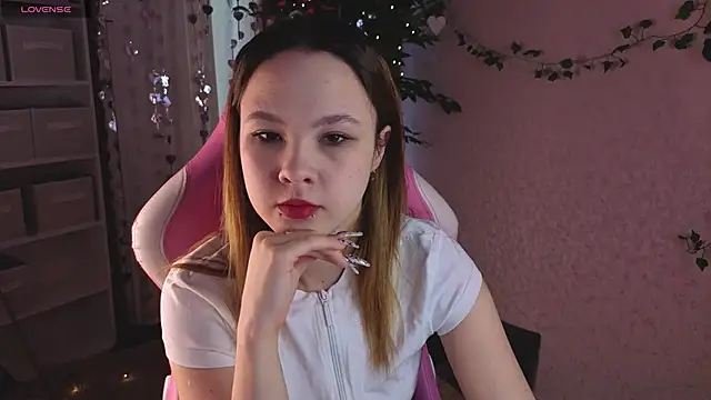 Lori Bllossom online show from 03.18.26