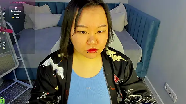 Snapshot of Tokyodreamss chatting on 04.11.26 Tokyodreamss online show from 04.11.26