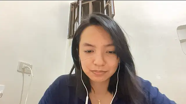 Snapshot of NoreenPierotti chatting on 04.13.26 NoreenPierotti online show from 04.13.26