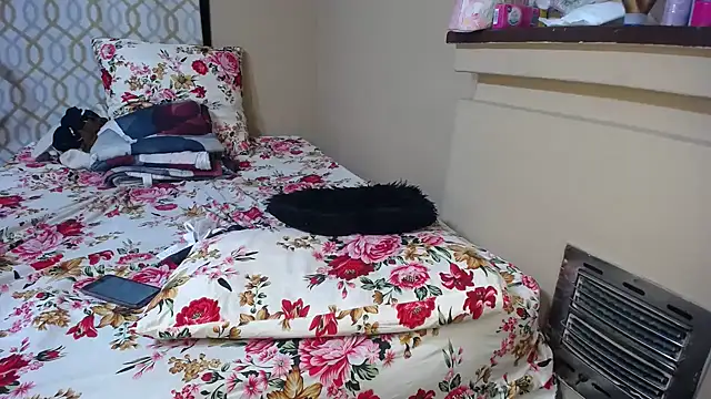 GoldenPearl23 online show from 04.12.26