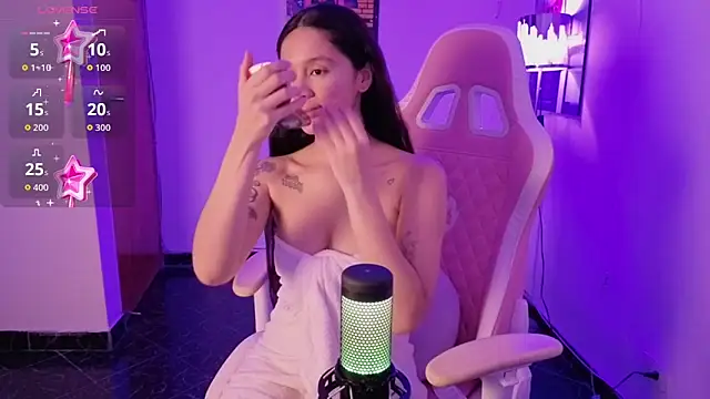 Oliviasims online show from 03.25.26